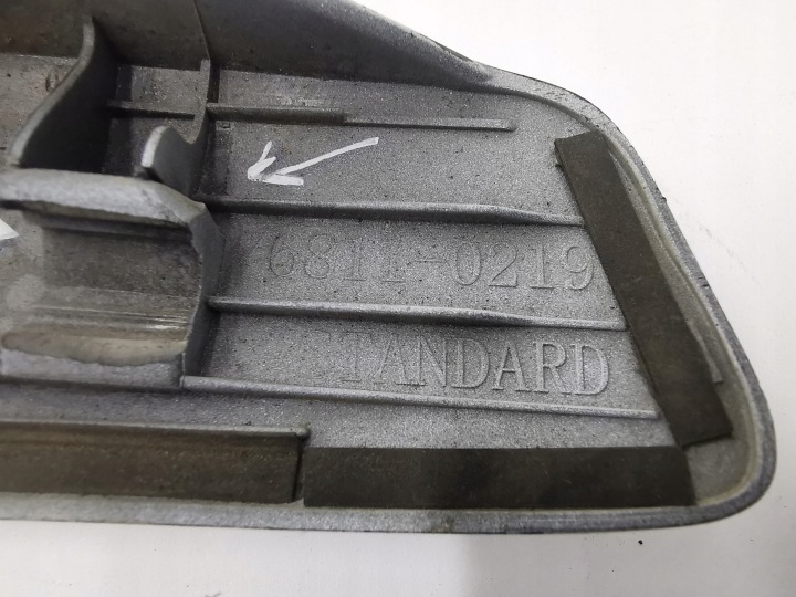фото №9, Молдинг накладка крышки багажника toyota corolla e15 / 6811-02330