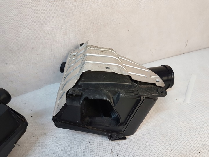 фото №10, Audi r8 4s 5.2 v10 fsi корпус фильтра 4s0133843b 4s0133844b