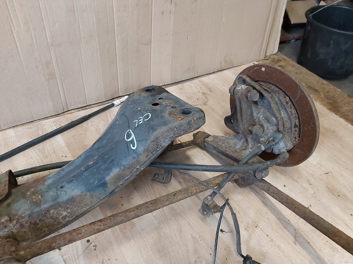 фото №6, Toyota celica 6 vi балка подвешивание зад поворотный кулак