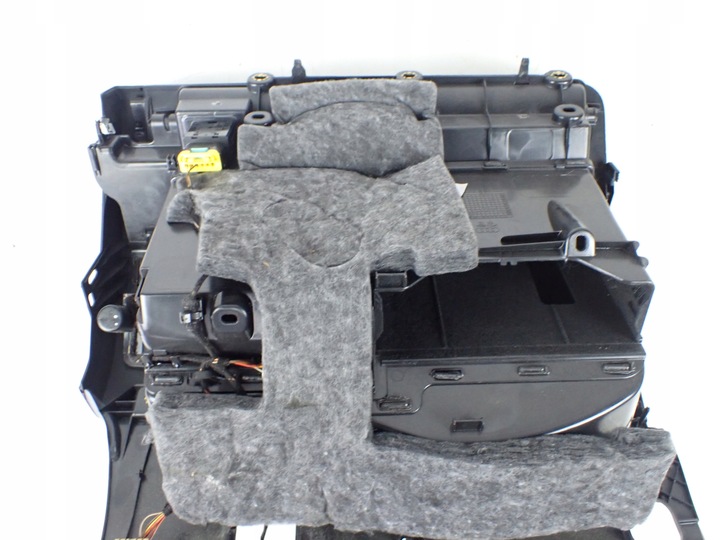 фото №11, Бардачок пассажира европа audi a5 8t 8k1857035c