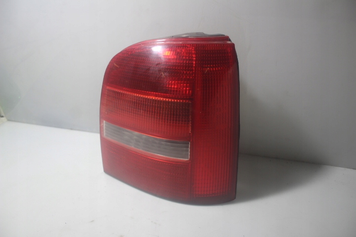 фото №1, Лампа правая задняя audi a4 b5