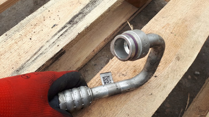 фото №8, Audi оригинальный номер 8w0816743b шланг кондиционера