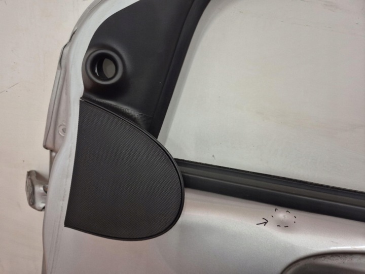 фото №11, Peugeot 107 i 1.0 kat 05-08 дверь перед передние правое
