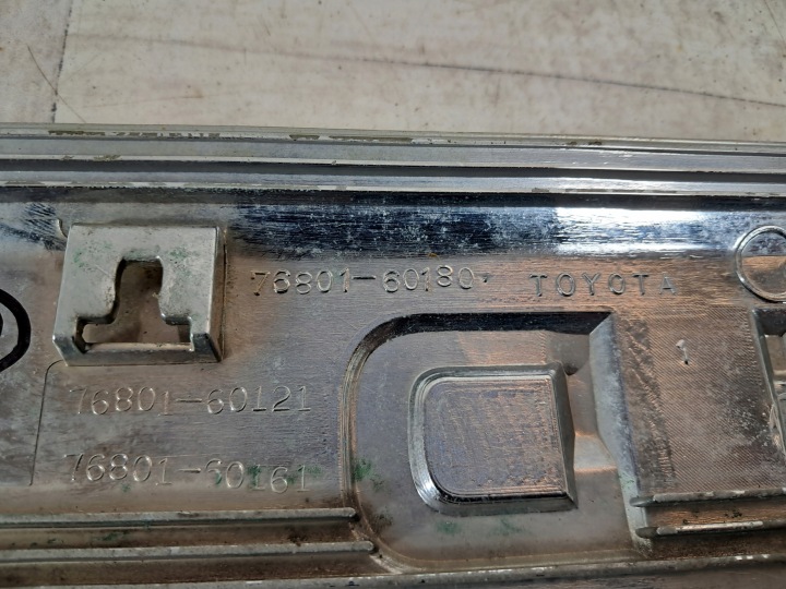 фото №7, Toyota land cruiser j200 молдинг хром кришки багажника 76801-60180