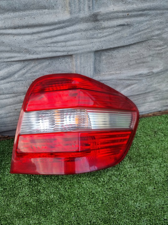 фото №8, Mercedes ml w164 фара задня права