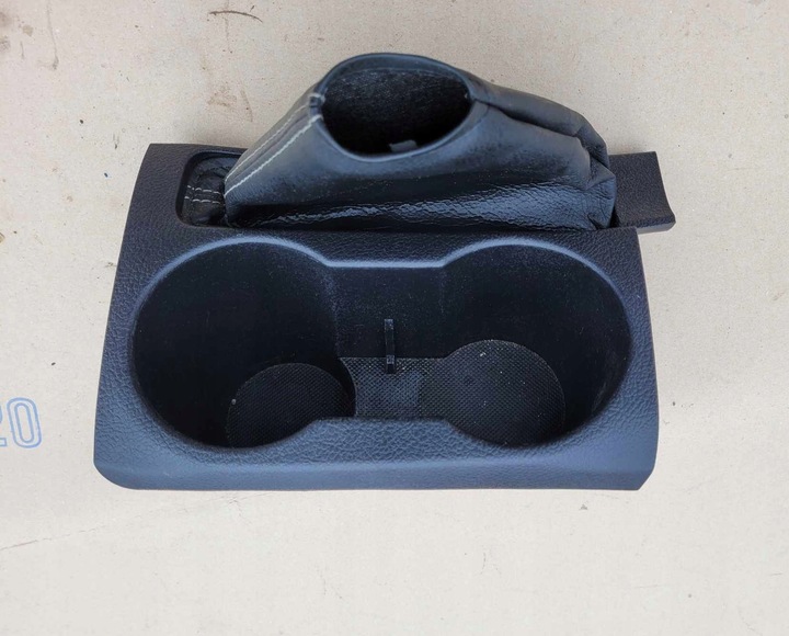 фото №1, Подстаканник защита туннеля toyota auris ii 58822-02230