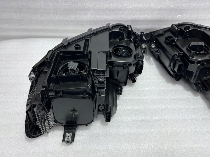 фото №11, Vw touran 5tb полный led лампа левая правая