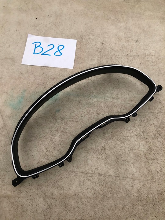 фото №1, Audi q7 3.0 4m ii 15 - рамка спидометра 4m0857115b