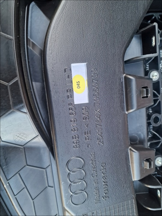 фото №7, Audi q4 e-tron консоль панель роздавальна капот 89b857001 68b