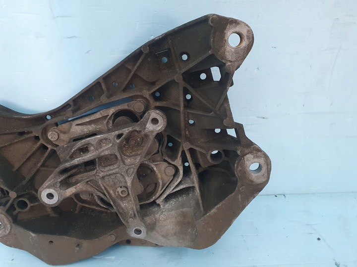 фото №6, Лапи підтримка коробки коробки передач audi a6 a7 a8 4g