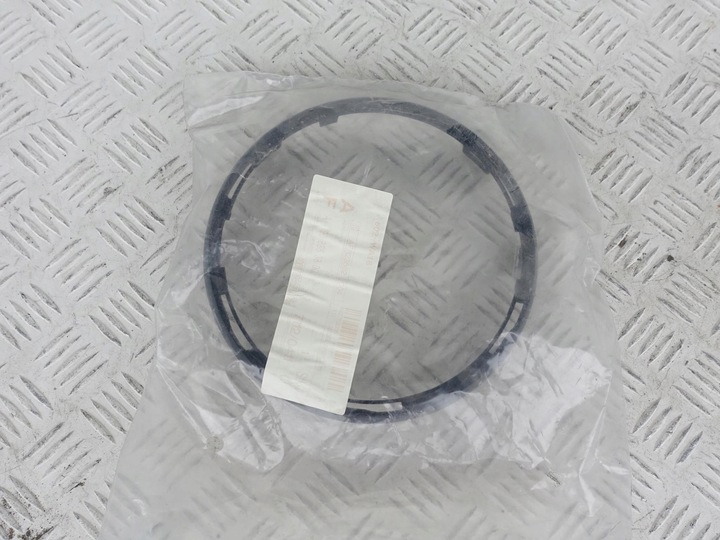 фото №1, Mercedes amg gt c190 рамка кріплення значок решітка радіатора