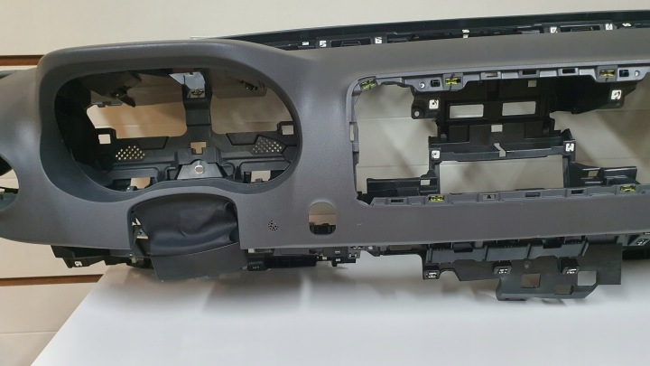 фото №10, Mercedes торпедо консоль a9106800600 w910 w907