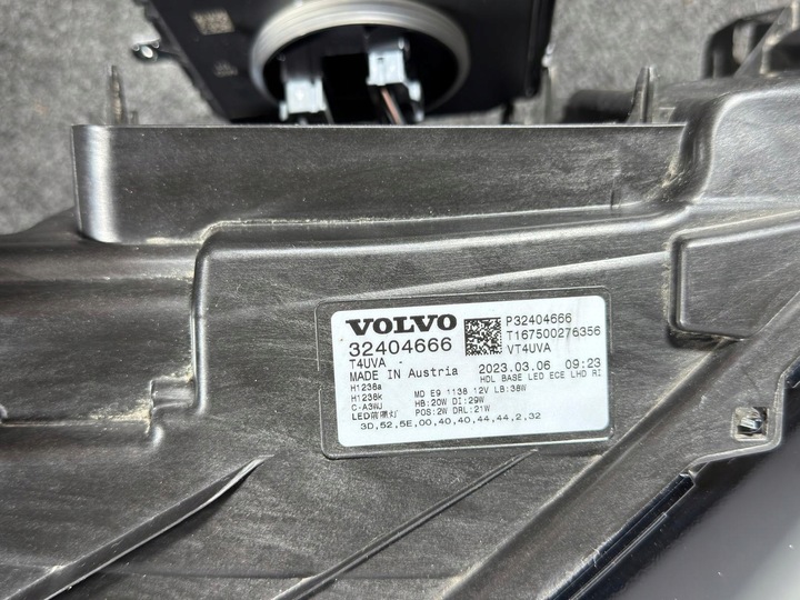 фото №7, Volvo xc40 рестайлинг база led лампа правые перед передняя kpl 32404666 eu идеальная