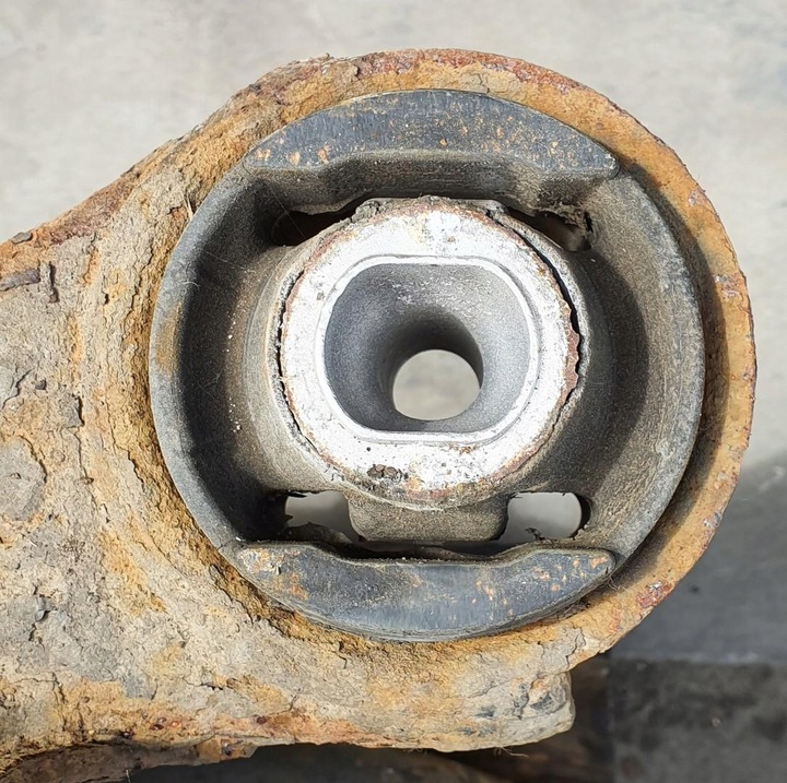 фото №5, Подвешивание задние балка ось зад range rover l322