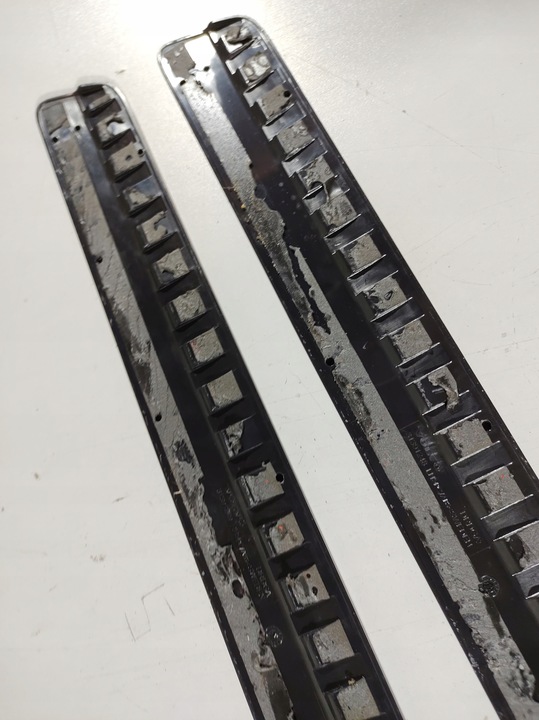 фото №11, Volvo xc60 2.0 d4 14r- планка накладка порога 31391249