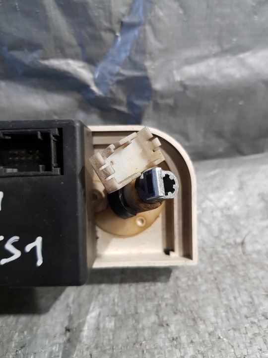 фото №9, Панель керування повітропровід bmw e34