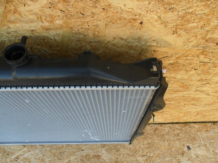 фото №15, Toyota land cruiser fj100 1998 1999 радіаторів води