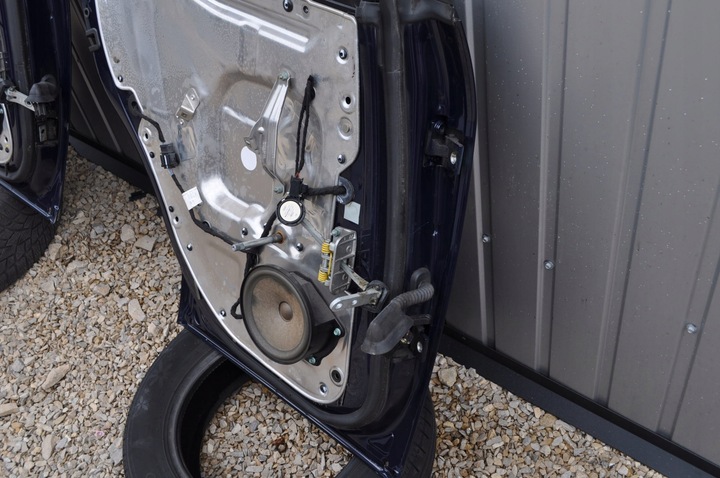 фото №11, Audi a2 дверь левый зад ly5k