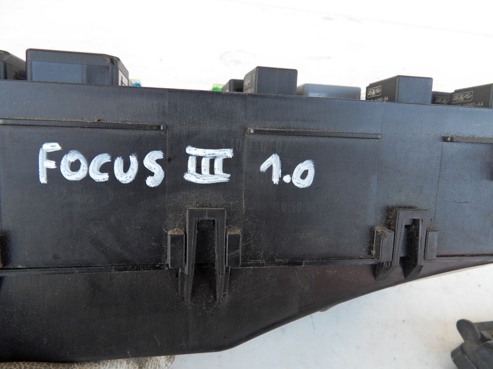 фото №9, Ford focus mk3 iii 10-14 1.0 коробка предохранителей