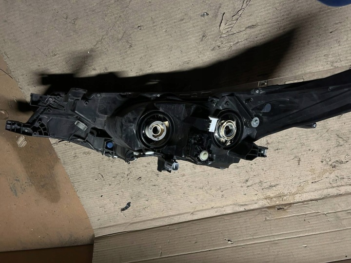 фото №7, Фара toyota corolla e160 e170 8111002l50
