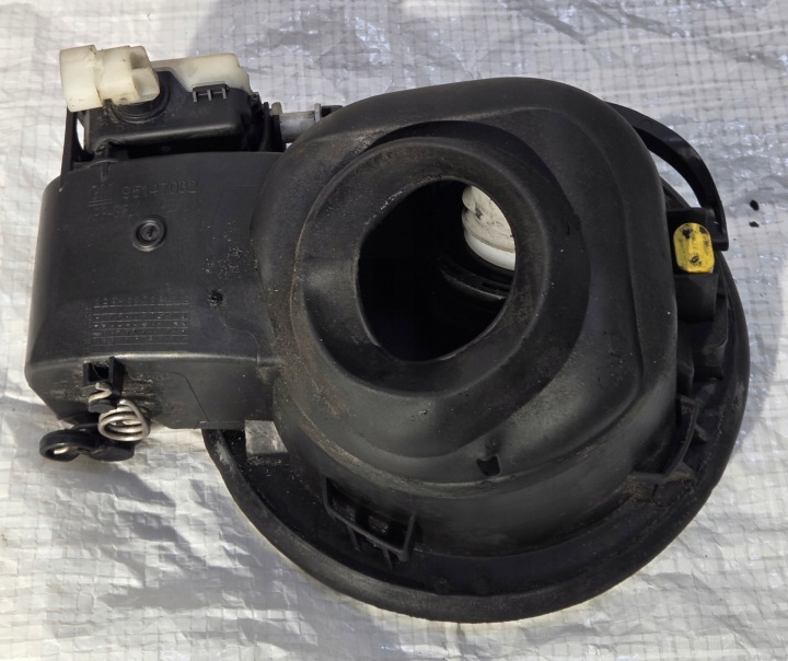 фото №7, Кришка заливання пального opel mokka a код фарби gaz 95147032