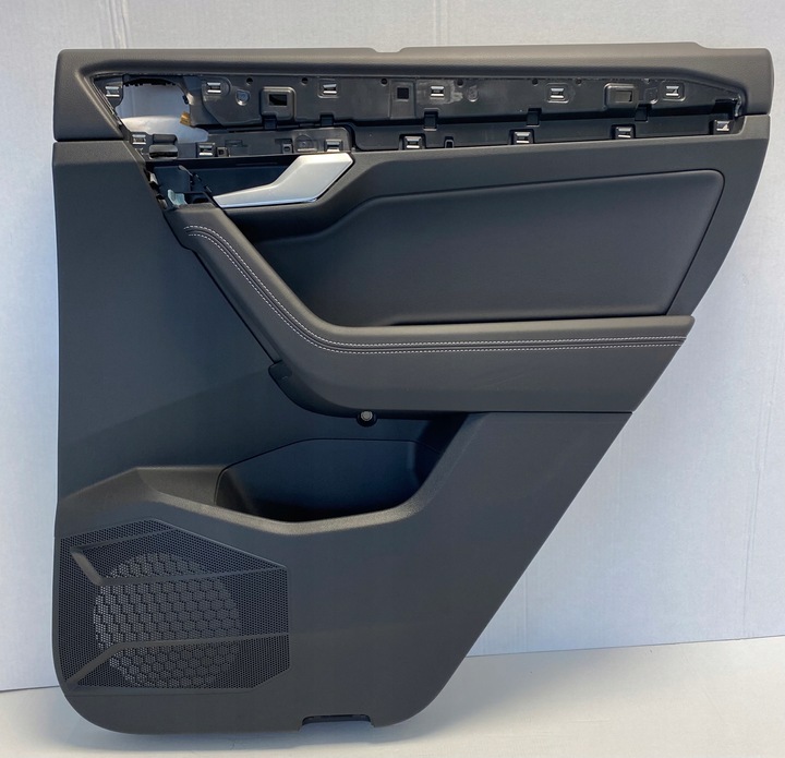 фото №14, Vw touareg iii r-line обивка боковина дверь правый зад 760867212j кожа