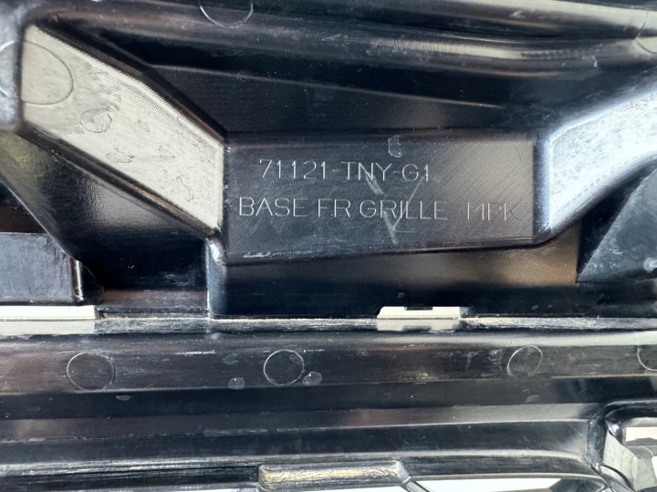 фото №9, Решётка решётка бампера honda cr-v 5 v 71121-tny-g1