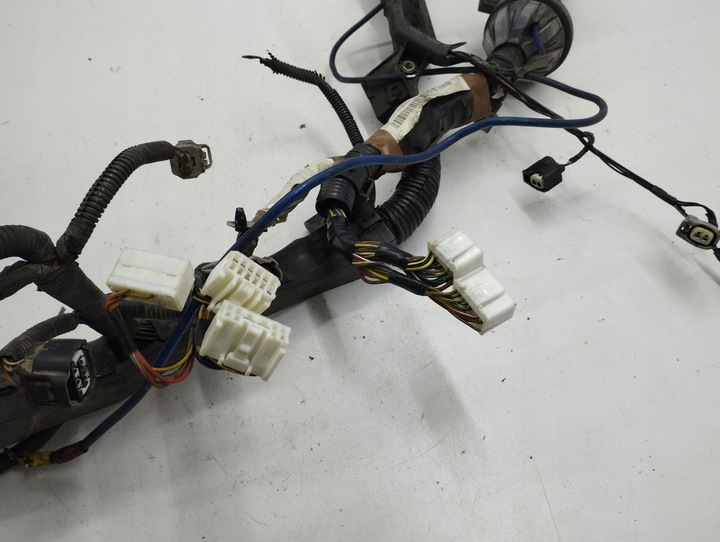 фото №5, Toyota avensis t250 2004 жгут двигателя 8212105720