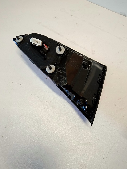 фото №11, Kia x-ceed лампа зад led 92401j7350 92402j7350 92403j7350 92404j7350 19-24