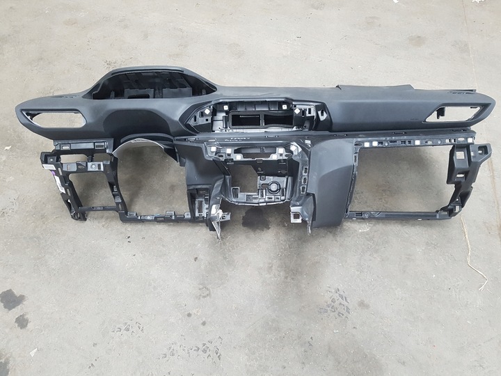 фото №6, Peugeot 5008 ii 17- консоль