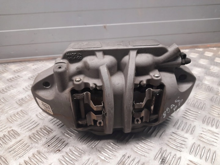 фото №7, Audi q5 3.0 80a615106q перед сторона права затискачі