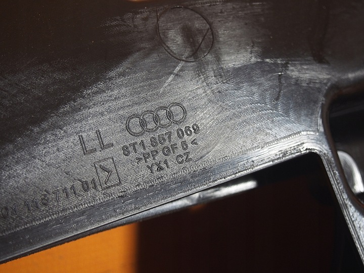 фото №14, Audi a5 8t панель роздавальна консоль 8t1857041f