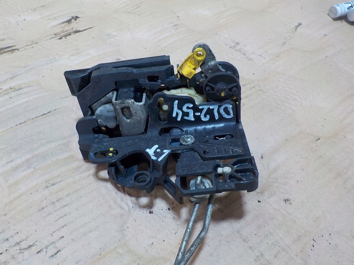 фото №1, Dacia logan ii 1.2b замок левая задние дверь