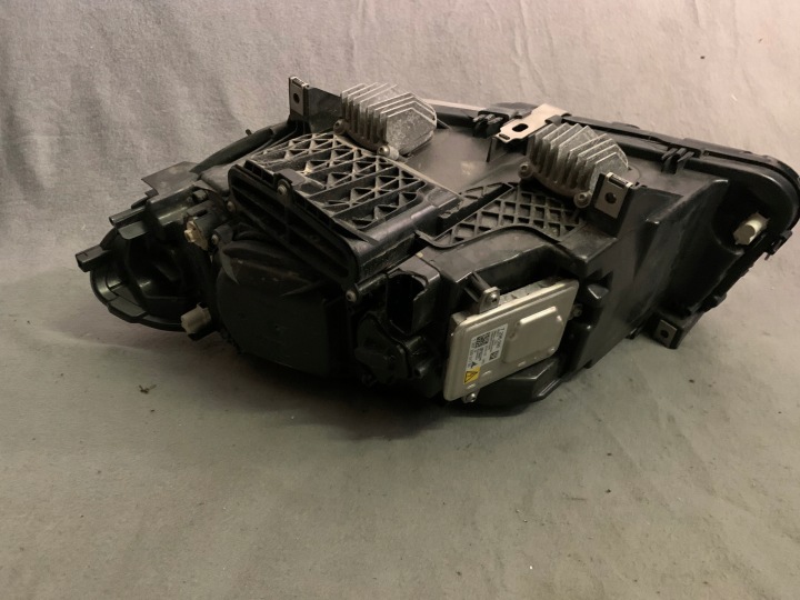 фото №10, Bmw f10 f11 рестайлинг lci фара ксенон правое не адаптивная. kpl