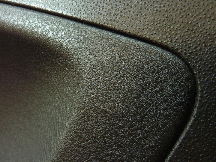 фото №5, Боковина оббивка двері alfa romeo mito 08- праві