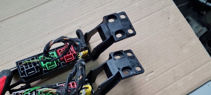 фото №10, A6 c6 рестайлінг штекер роз'єм сидінь нижня підігрів електричні a4 b7 b6