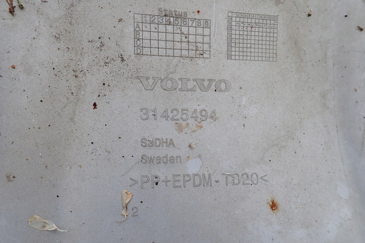 фото №12, Volvo xc60 рестайлинг 13- накладка спойлер бампера зад задний 31425494 оригинальный номер