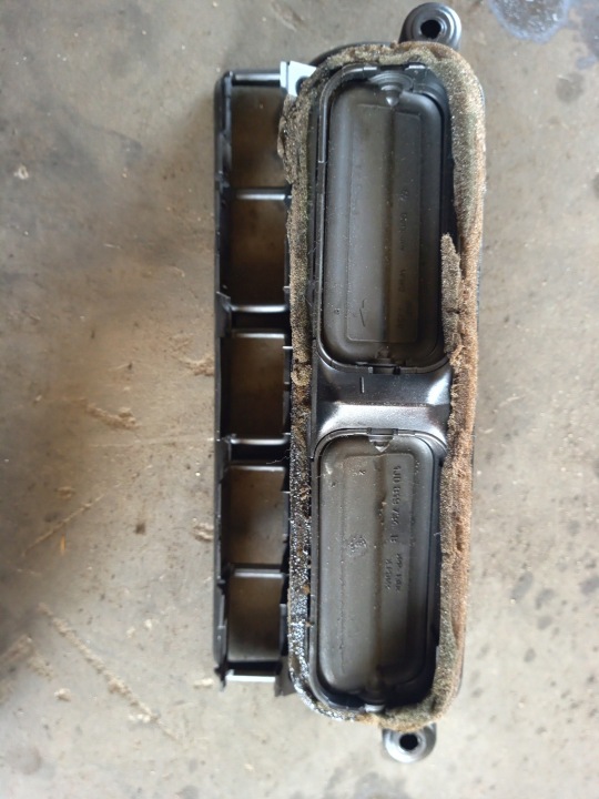 фото №8, Решётка воздуховод средняя volkswagen golf 4 1j0819734b 1j0819728c 1j0819736c