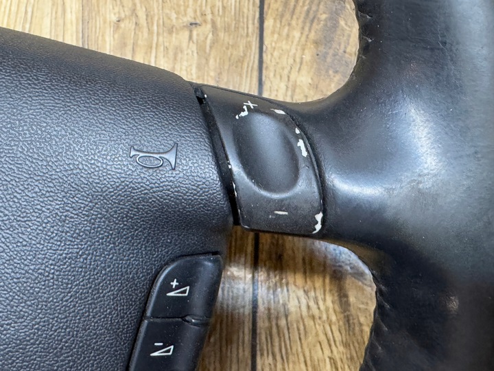 фото №10, Руль audi a6 c5 мультифункция кожа чёрная изменение коробки передач 8z0419091an