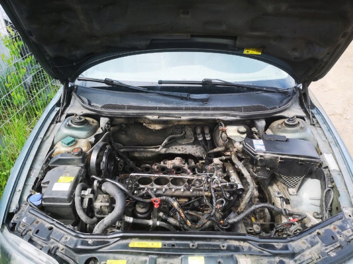 фото №7, Volvo s60 коробка предохранителей 2002 2.4l 9494210