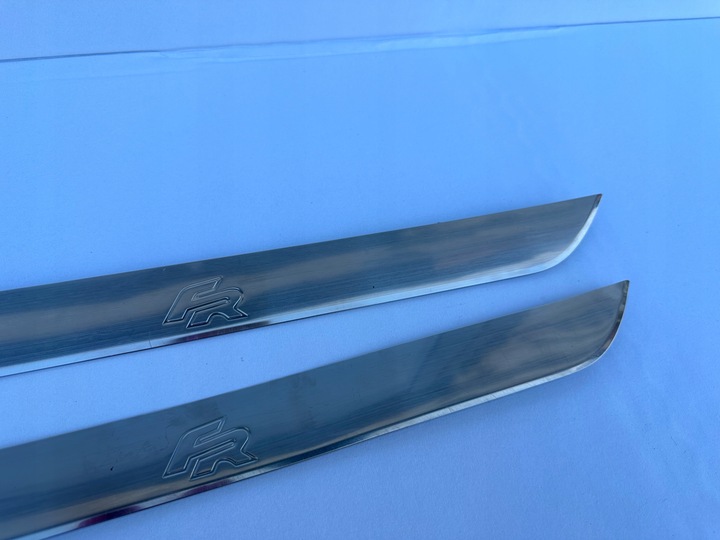 фото №3, Leon iii 5f fr планка порогова накладка права i ліва