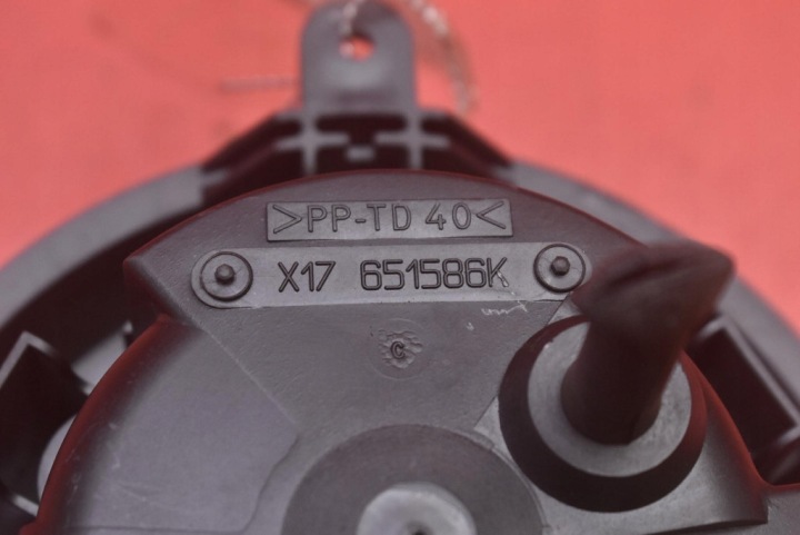 фото №8, Подання повітря  вентилятор повітропровід eu 651586k vw lt 35 2 ii 96-06
