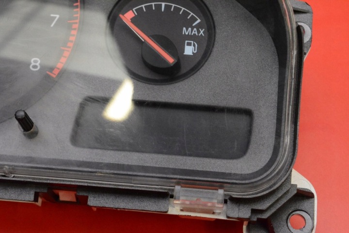 фото №15, Панель приборов автомат eu 8637993 volvo s60 1 i 2.4 b 140 km 00-04