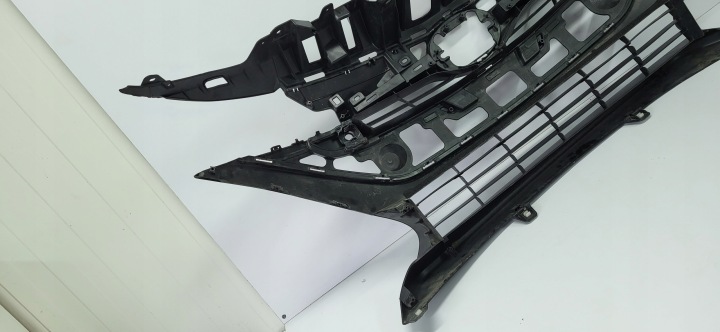 фото №16, Toyota prius plug in 17-19 решітка бампера підсилювач бампер 53111-47260