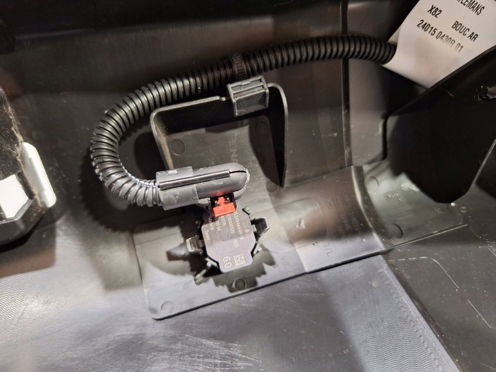 фото №7, Кутник бампера зад лівий pdc 850170388r trafic iii vivaro b talento 14-