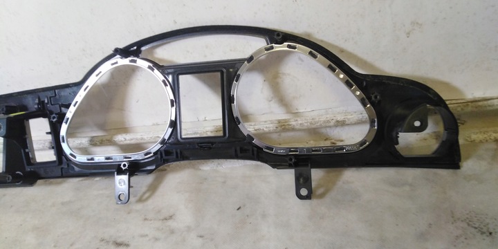 фото №8, Audi a6 c6 рестайлинг рамка корпус спидометра дисплея