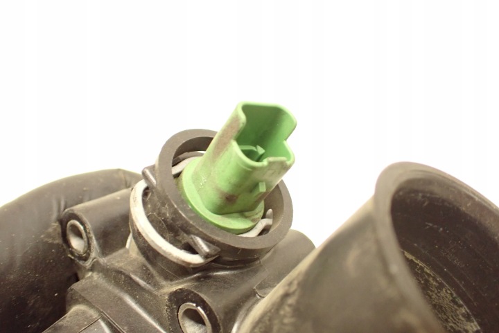 фото №10, Корпус термостата термостат датчик ford c-max ii 2.0 tdci 9682141580