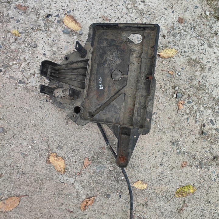 фото №1, Jeep grand cherokee wj 4.0 основание акумулятора