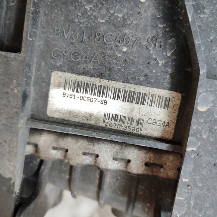 фото №9, Радиатор интеркулер ford focus iii bv618c607sb 24308006 1.0l 74kw 2012