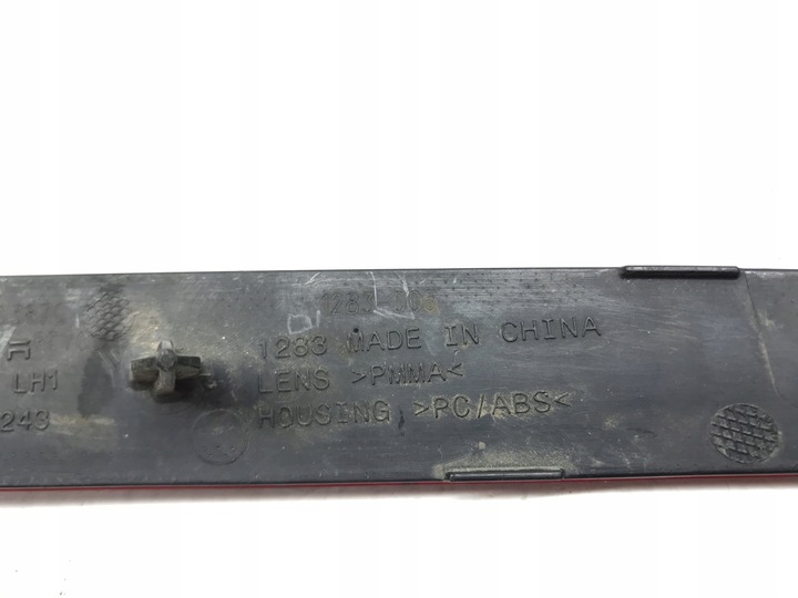 фото №9, Tesla 3 отражатель бампера левый зад 1077406